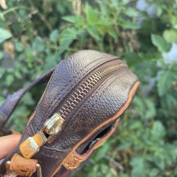 Louis Vuitton danube pm crossbody bag - Picture 4 of 13